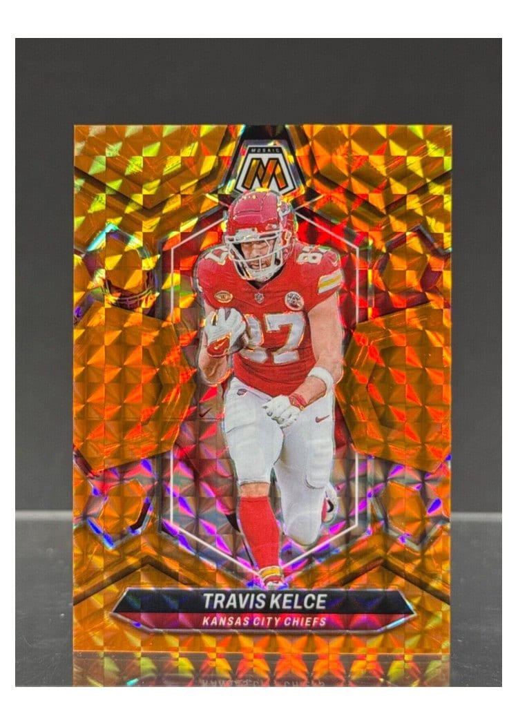 2024 Panini Mosaic Base Set Travis Kelce #110 card