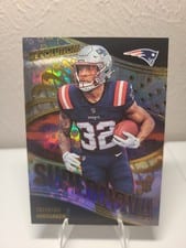 2025 Panini Revolution Supernova TreVeyon Henderson #9 card