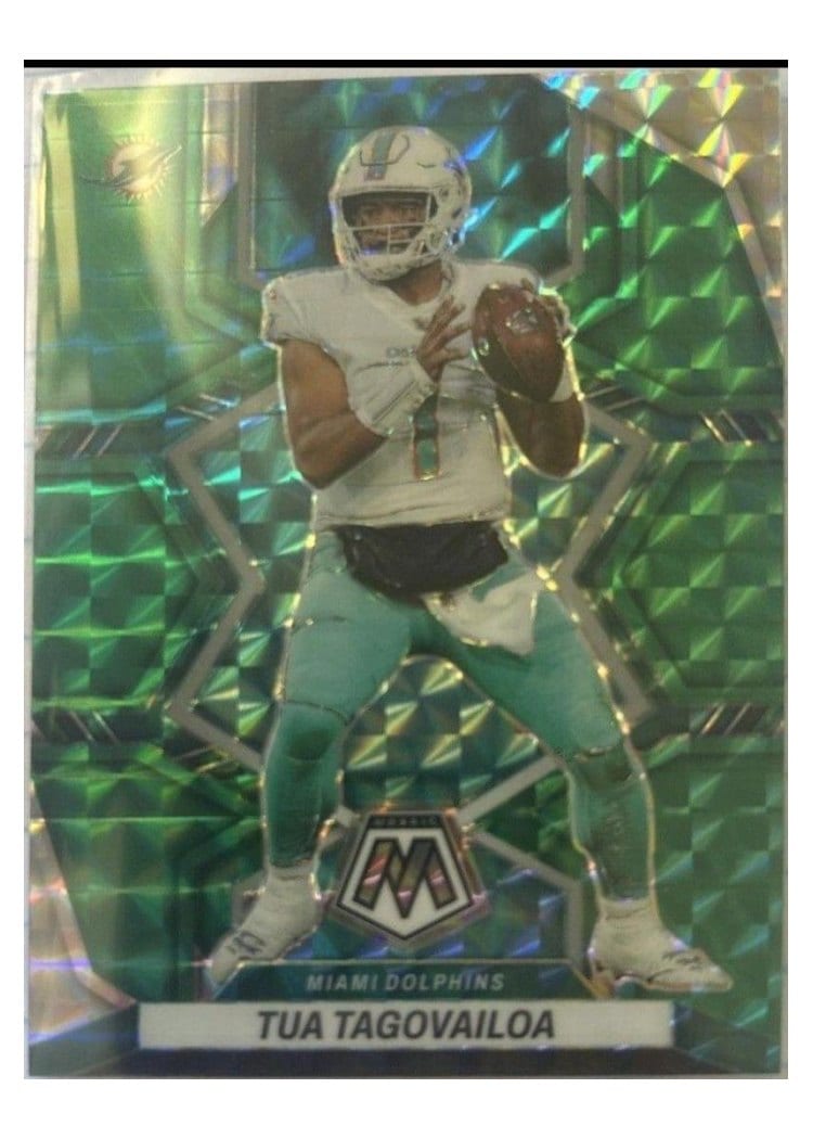 2022 Panini Mosaic Base Set Tua Tagovailoa #121 card