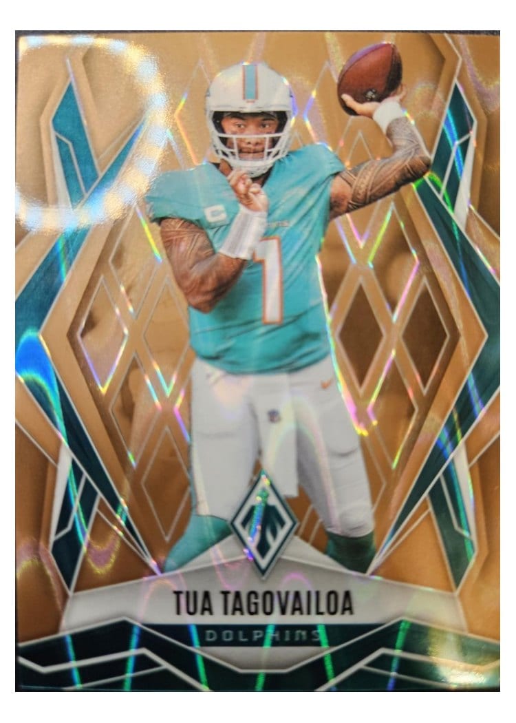 2025 Panini Phoenix Base Set Tua Tagovailoa #102 card