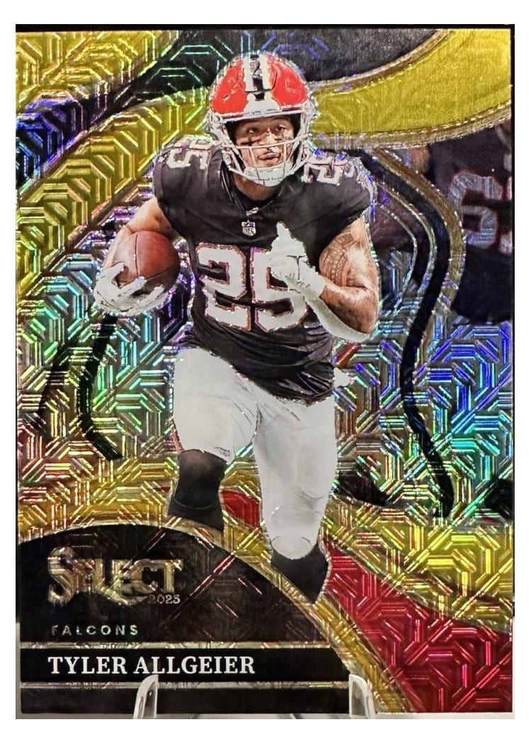 2023 Panini Select Base Set Tyler Allgeier Gold Prizm #211 card