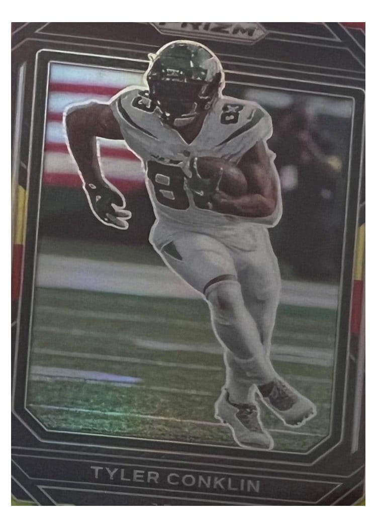2022 Panini Prizm Base Set Tyler Conklin #229 card