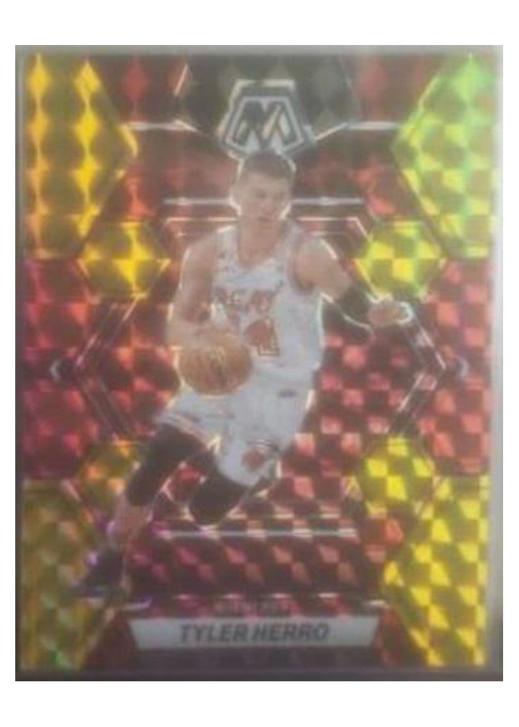 2022-23 Panini Mosaic Base Set Tyler Herro #104 card