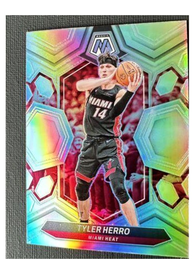 2023-24 Panini Mosaic Base Set Tyler Herro #11 card