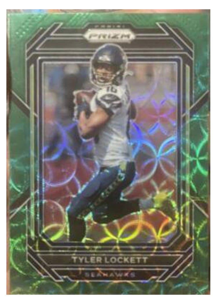 2022 Panini Prizm Base Set Tyler Lockett #257 card