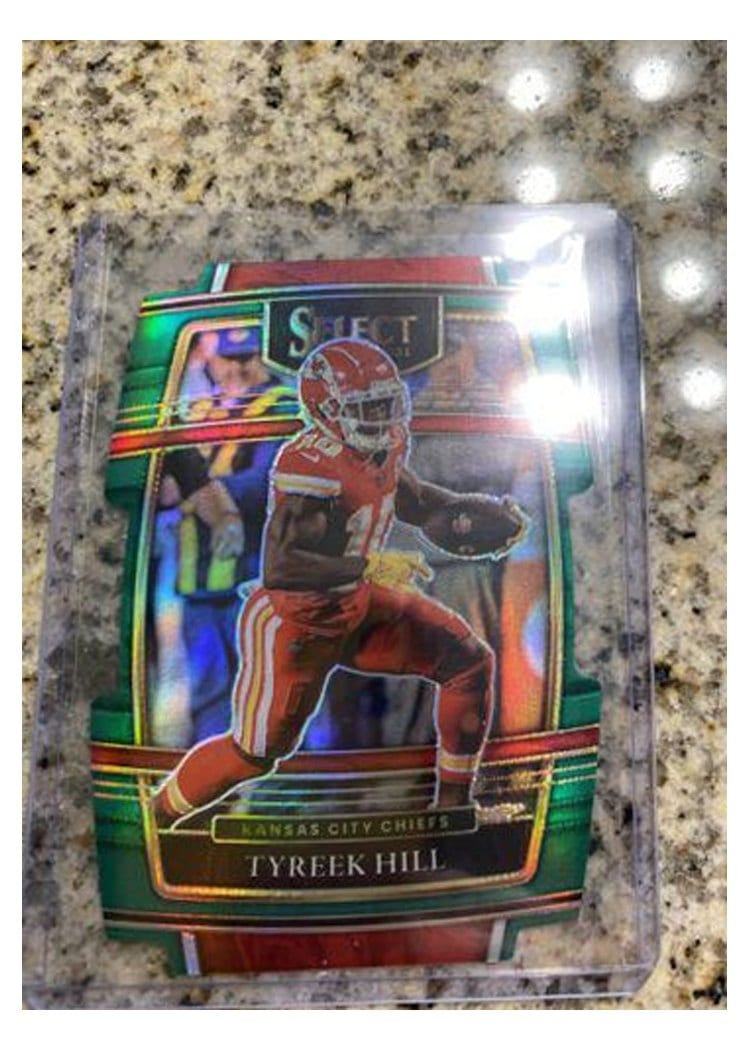 2021 Panini Select Base Set Tyreek Hill #18 card