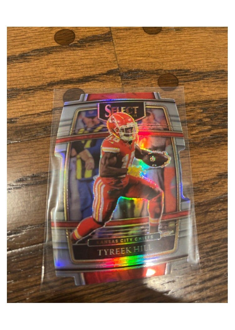 2021 Panini Select Base Set Tyreek Hill #18 card