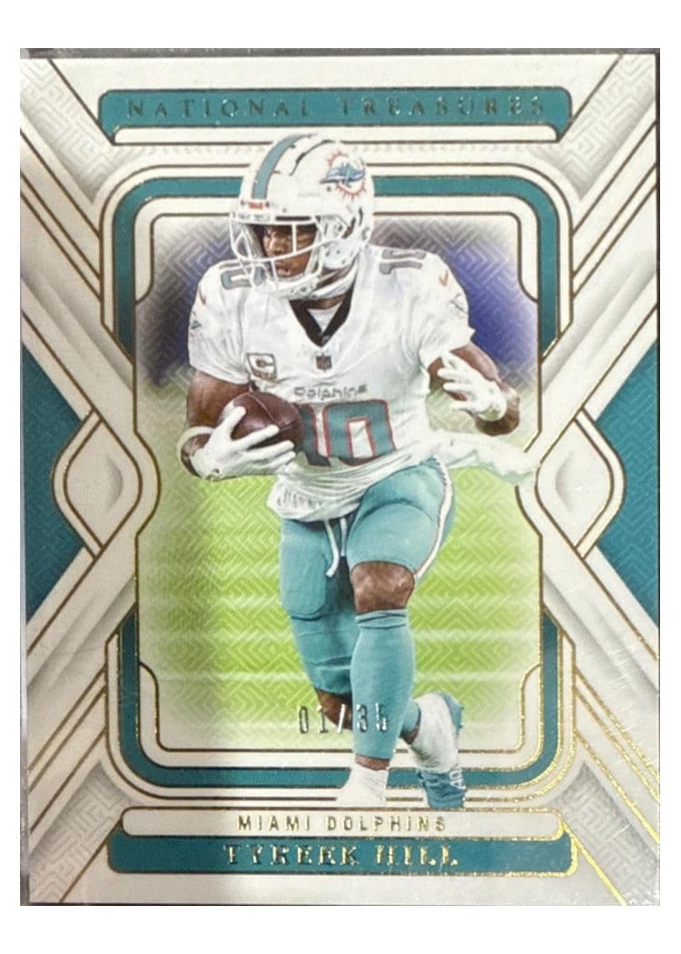 2024 Panini National Treasures Base Set Tyreek Hill #62 card