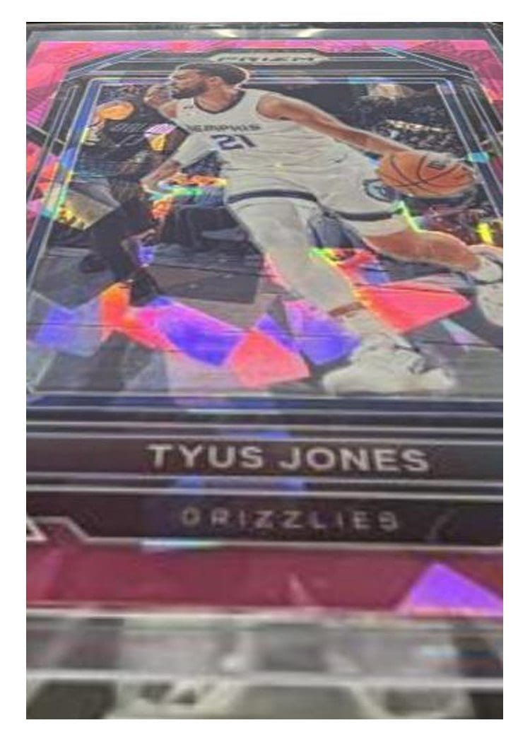 2022-23 Panini Prizm Base Set Tyus Jones #212 card