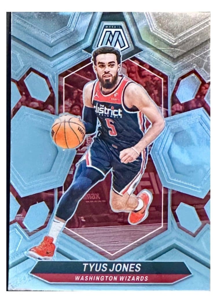 2023-24 Panini Mosaic Base Set Tyus Jones #176 card