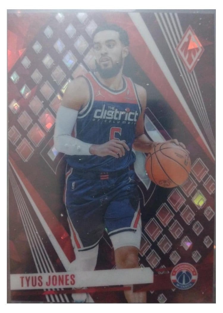 2023-24 Panini Phoenix Base Set Tyus Jones Maroon Ice #12 card
