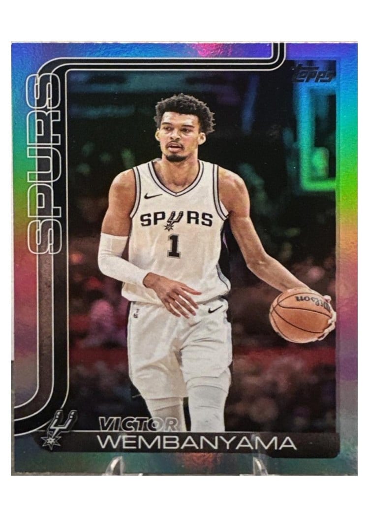 2025 Topps Victor Wembanyama Holo Platinum Foil #195 card