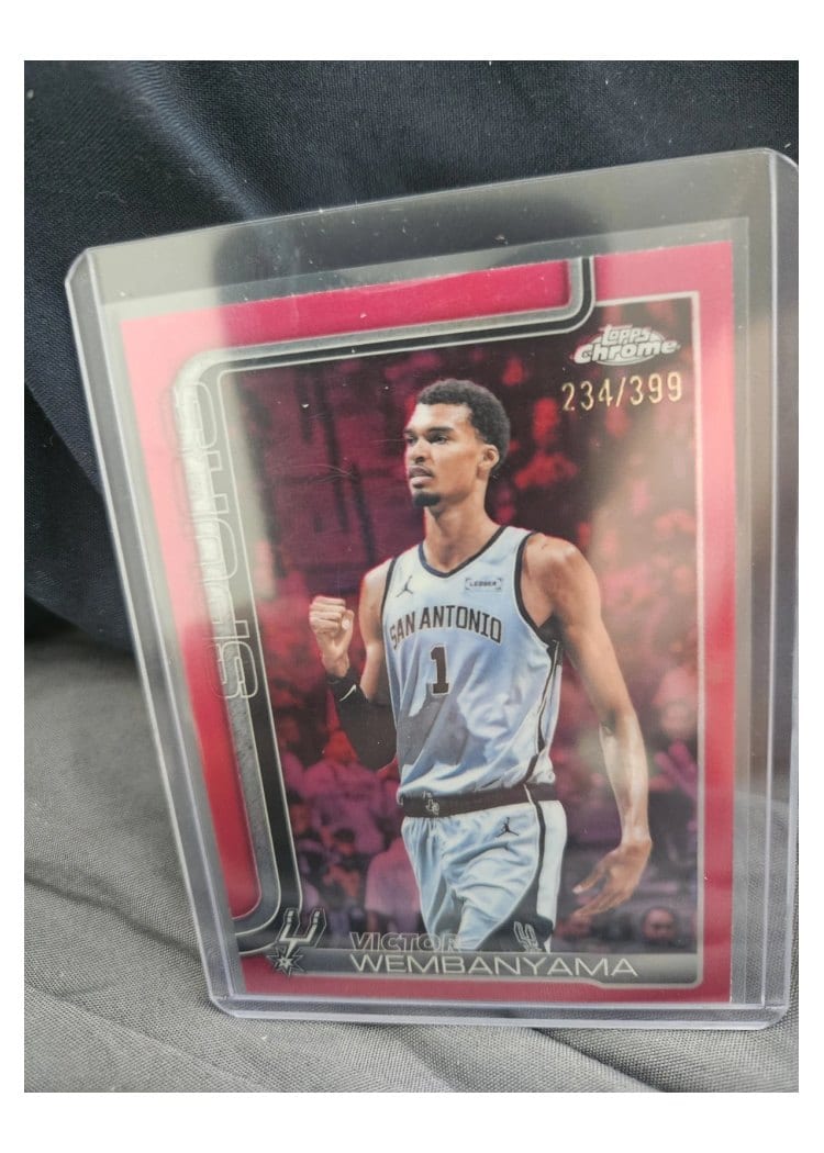 2025 Topps Chrome Victor Wembanyama #221 card