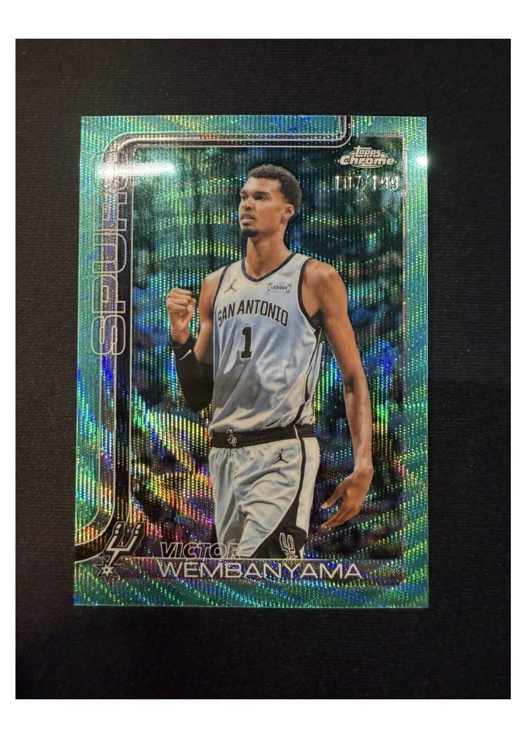 2025 Topps Chrome Victor Wembanyama #221 card