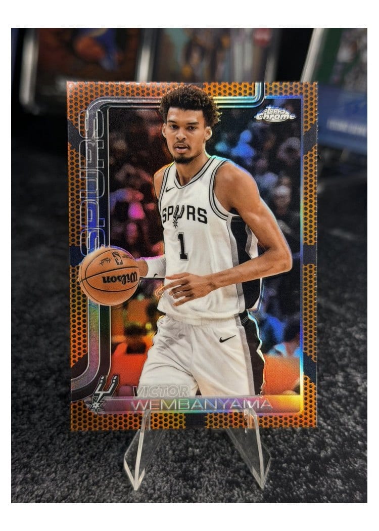2025 Topps Chrome Victor Wembanyama #221 card