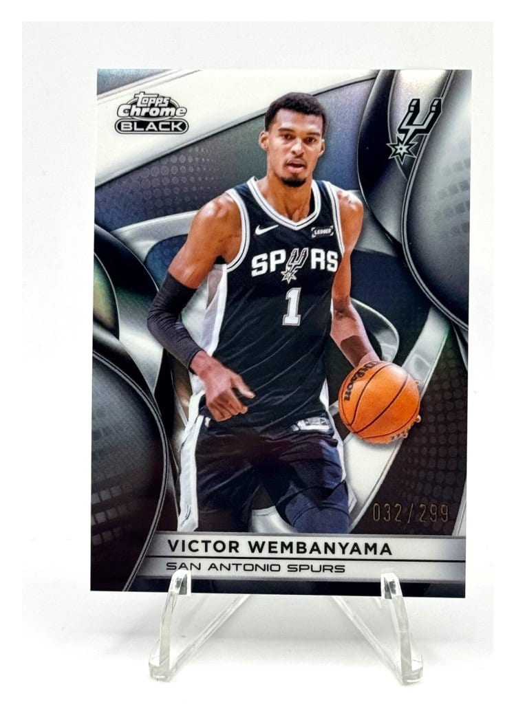 2025 Topps Chrome Victor Wembanyama #221 card