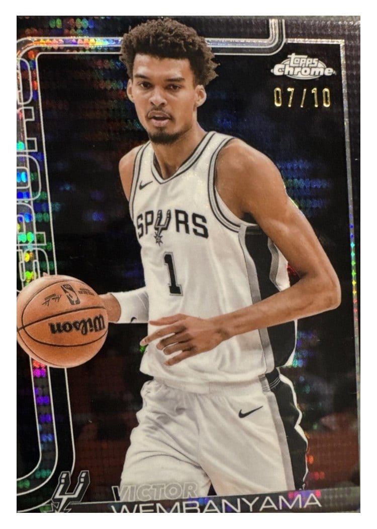2025 Topps Chrome Victor Wembanyama #221 card