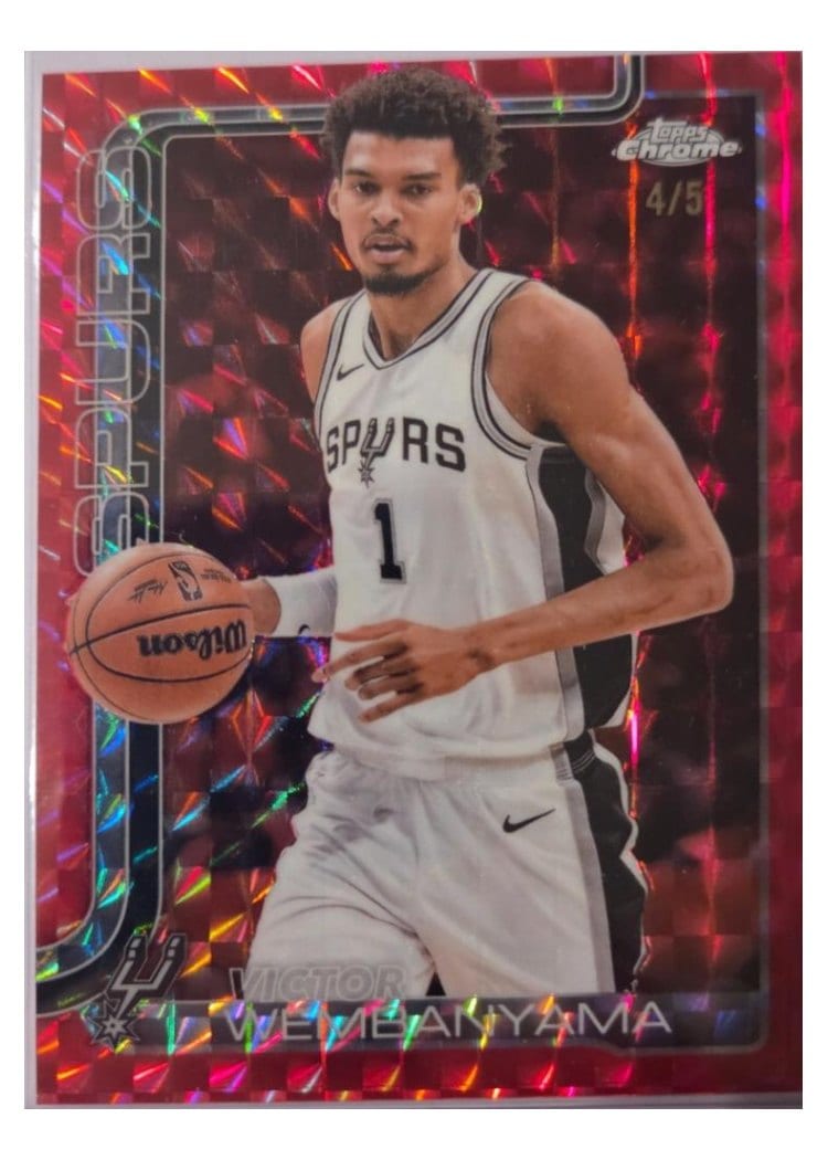 2025 Topps Chrome Victor Wembanyama #221 card
