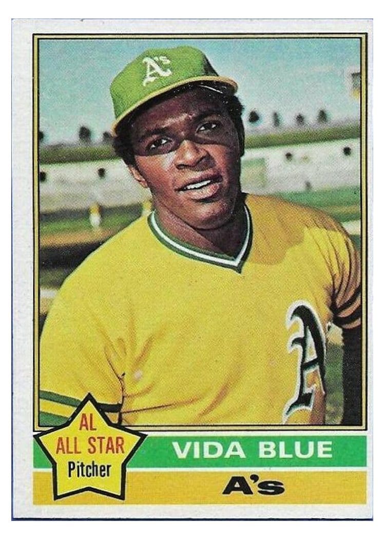 1976 Topps Vida Blue #140 card