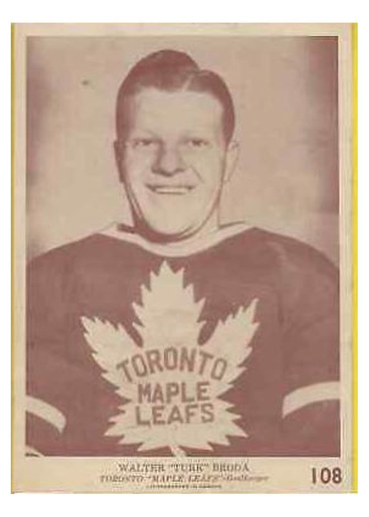 1940 O-Pee-Chee V301-2 Walter 'Turk' Broda #108 card