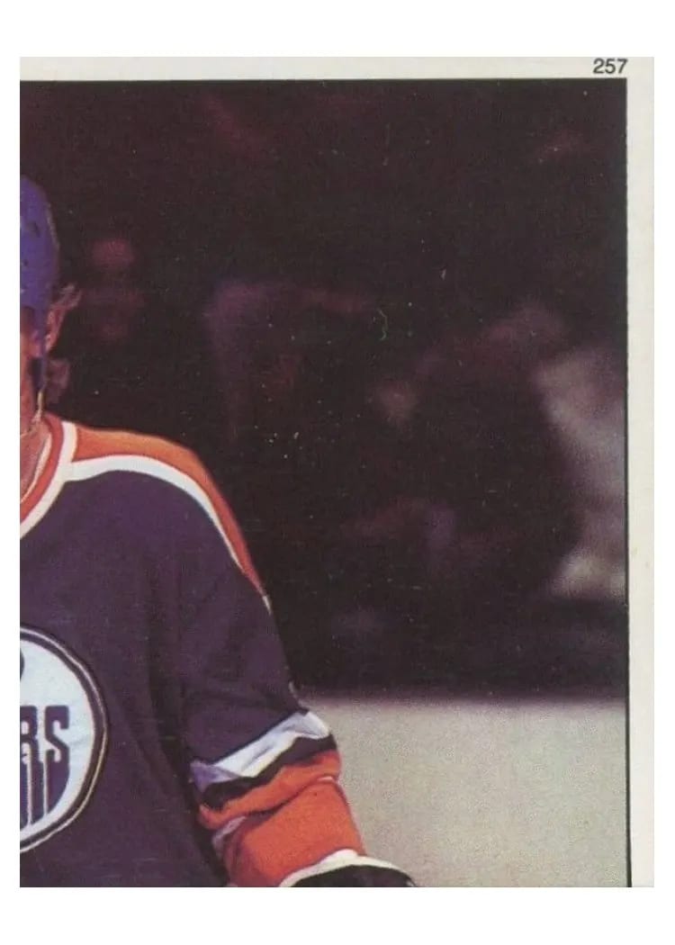 1982 Topps Stickers Wayne Gretzky #257 card