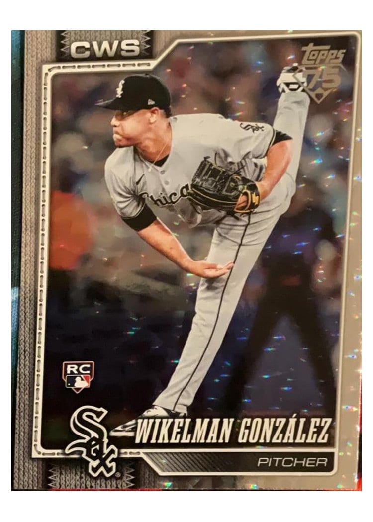 2026 Topps Base Set Wikelman González Silver Crackleboard #167 card