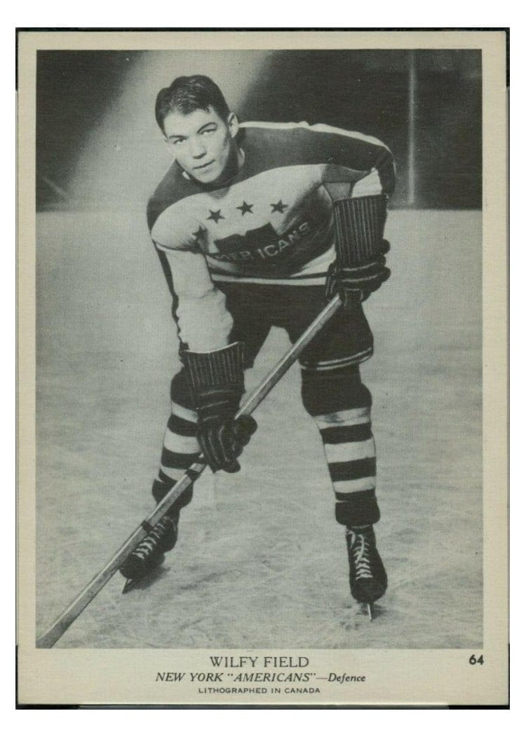 1939 O-Pee-Chee V301-1 Wilfy Field #64 card