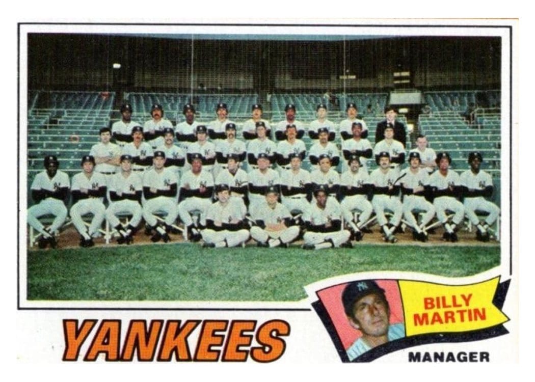 1977 Topps Yankees Team #387 card