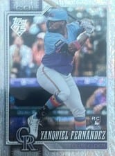 2026 Topps Real One Relics Yanquiel Fernández #116 card