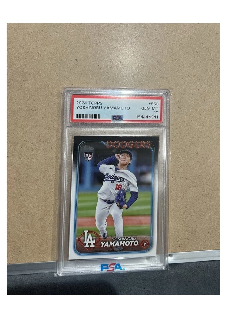 2024 Topps Base Set Yoshinobu Yamamoto #553 card