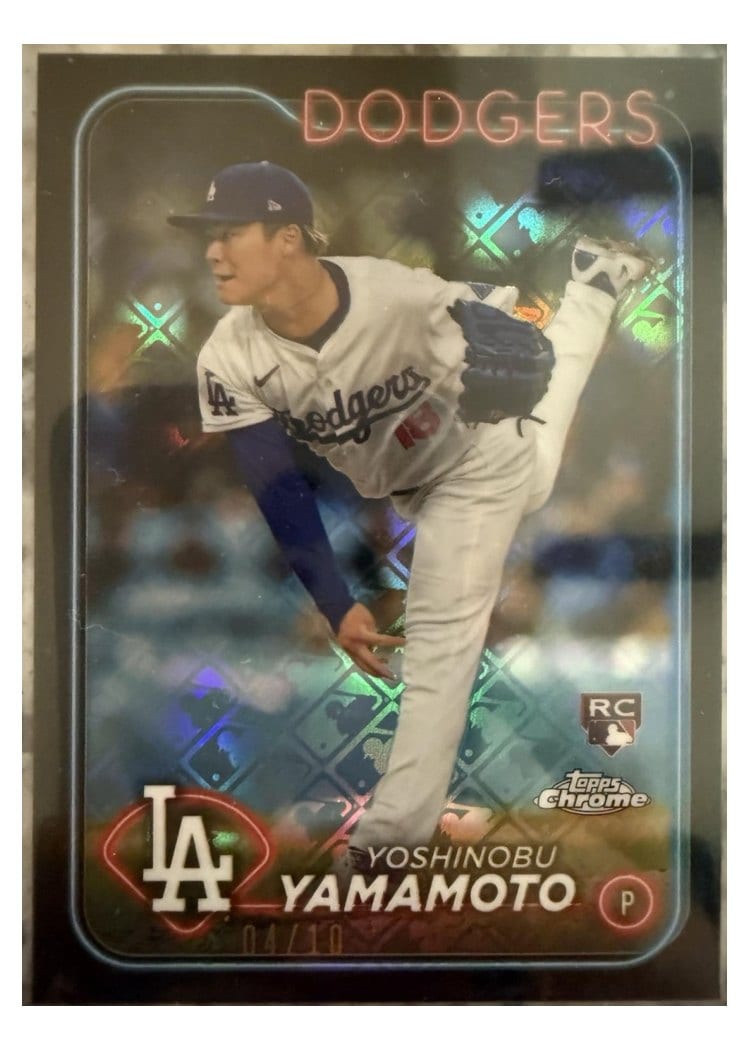 2024 Topps Chrome Yoshinobu Yamamoto #18 card