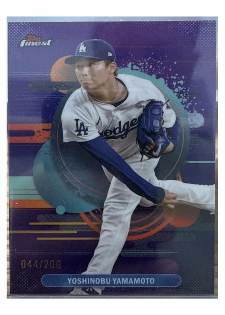 2025 Finest Base Set Yoshinobu Yamamoto #195 card