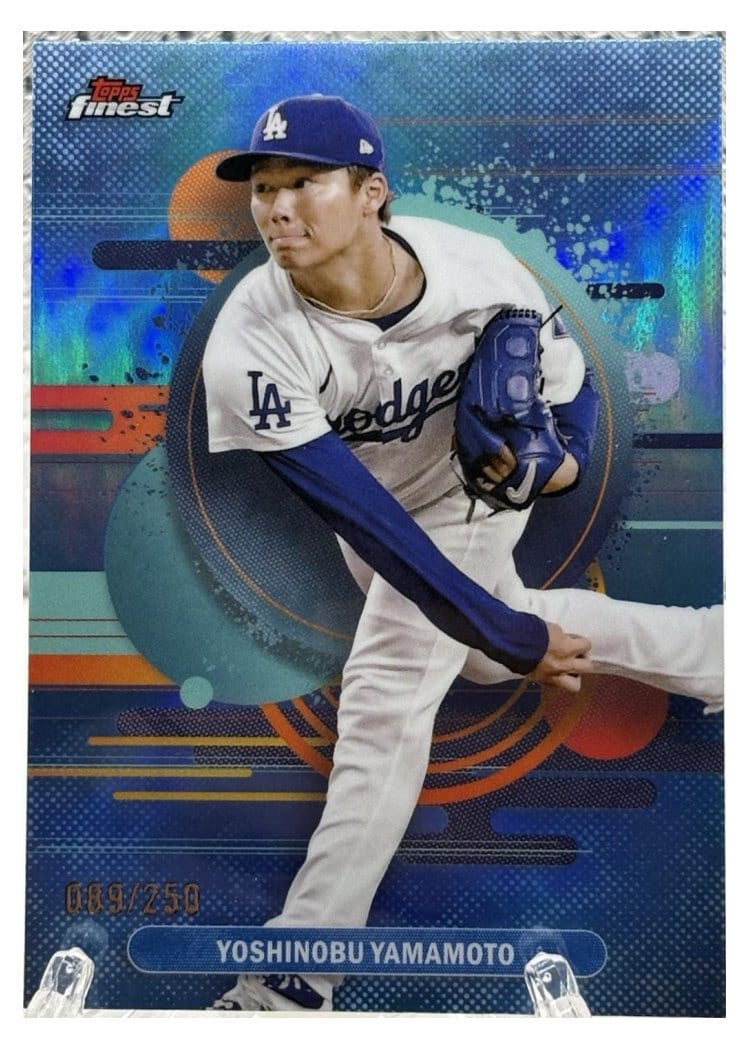 2025 Finest Base Set Yoshinobu Yamamoto Blue Refractor #195 card