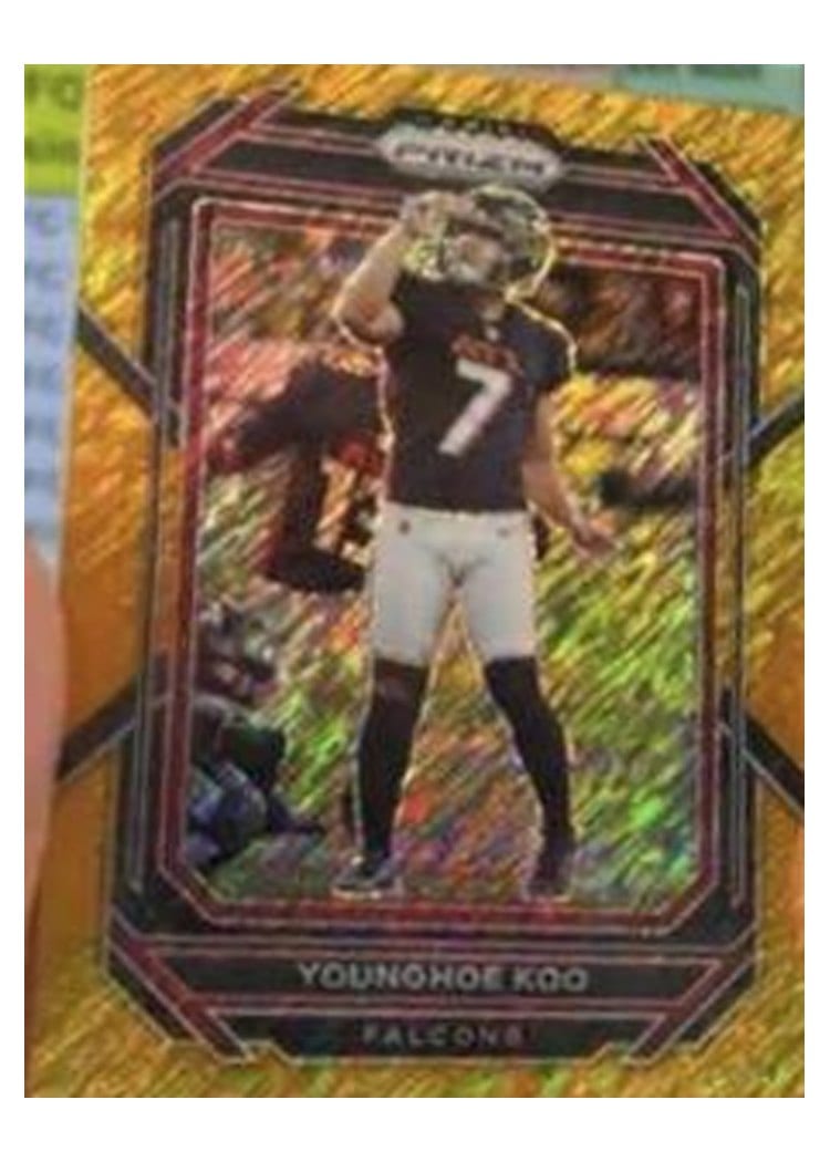 2022 Panini Prizm Base Set Younghoe Koo #17 card