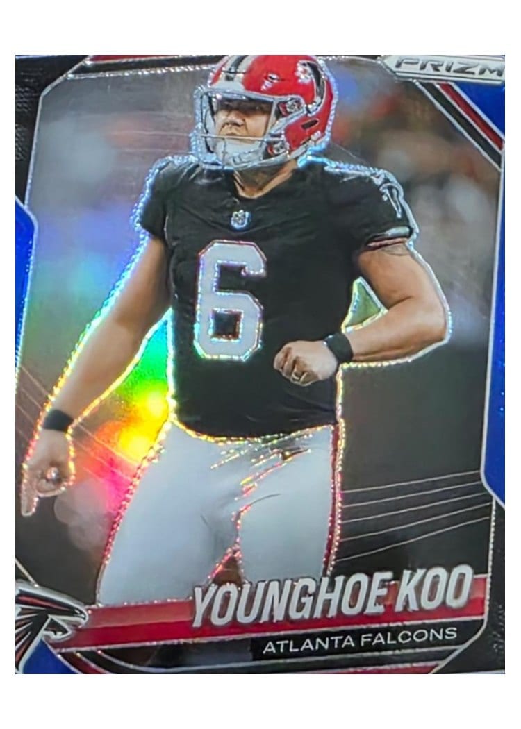 2025 Panini Prizm Base Set Younghoe Koo Blue #131 card