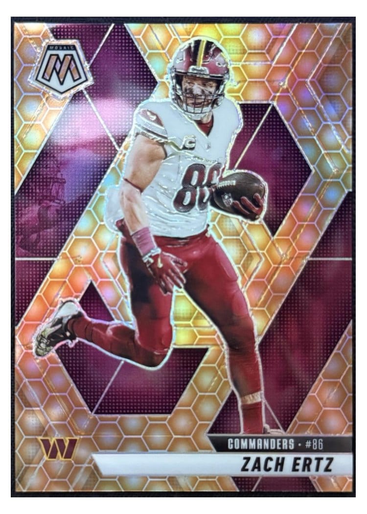 2025 Panini Mosaic Base Set Zach Ertz #135 card
